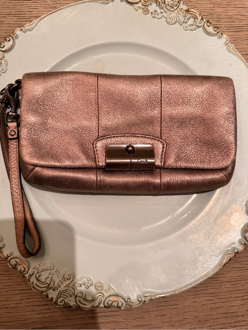 Y2K COACH Kristin Metallic Bronze Leather Flap Wristlet Clutch - Picture 3 of 11